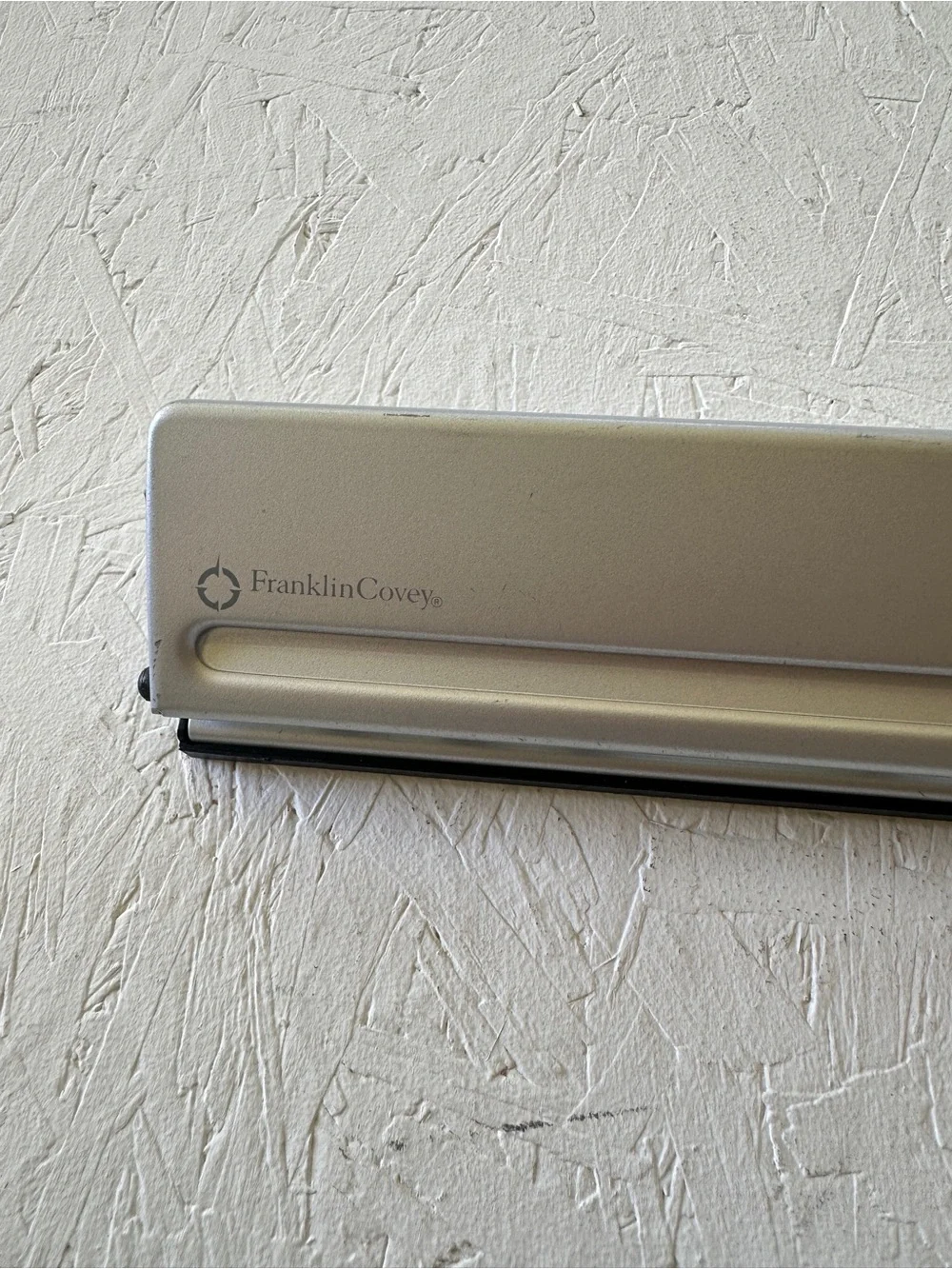 FranklinCovey - Metal Hole Punch